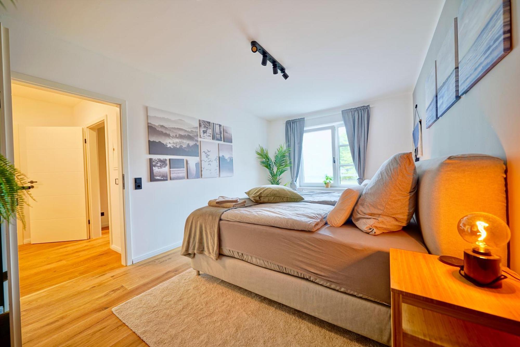 Edler Wohnraum Luxurioeses Apartment Mit Balkon, Boxspringbett, Kaffeevollautomat, Lift & Parkplatz Хемниц Экстерьер фото