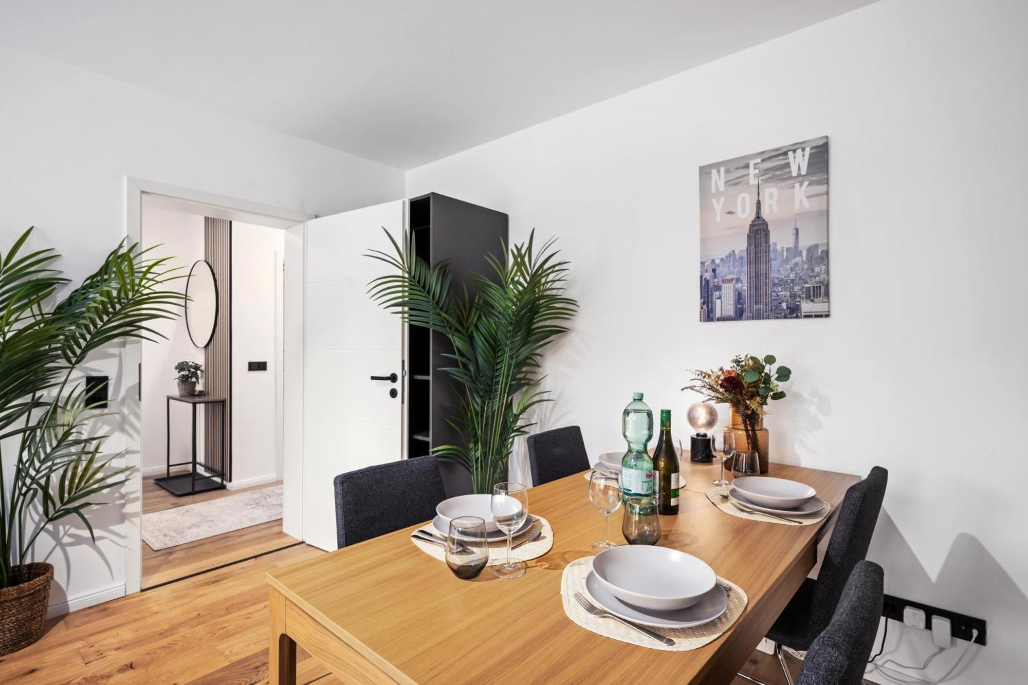Edler Wohnraum Luxurioeses Apartment Mit Balkon, Boxspringbett, Kaffeevollautomat, Lift & Parkplatz Хемниц Экстерьер фото