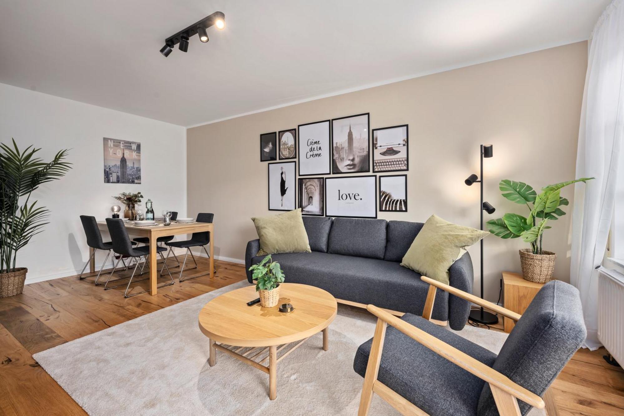 Edler Wohnraum Luxurioeses Apartment Mit Balkon, Boxspringbett, Kaffeevollautomat, Lift & Parkplatz Хемниц Экстерьер фото